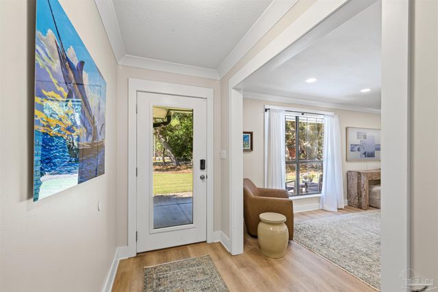 230 Oviedo St, Gulf Breeze, FL 32561