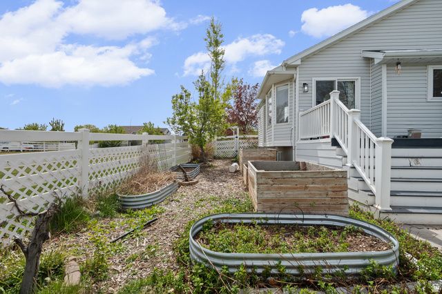 5820 W PREMIER LN, Herriman, UT 84096