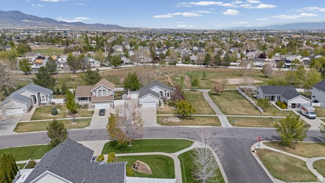 5820 W PREMIER LN, Herriman, UT 84096