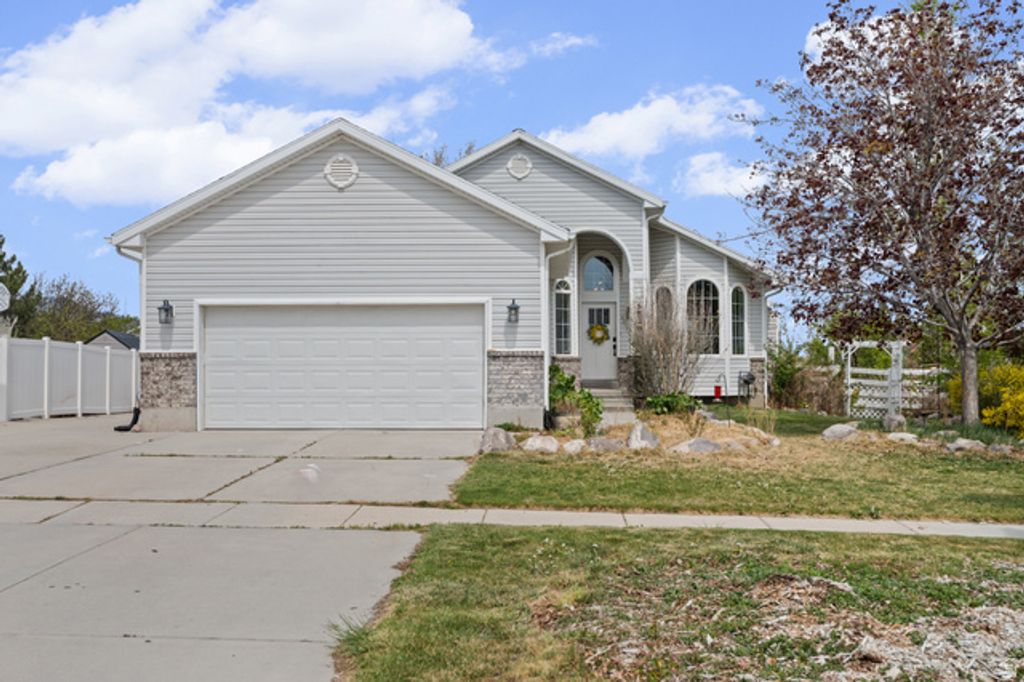 5820 W PREMIER LN, Herriman, UT 84096