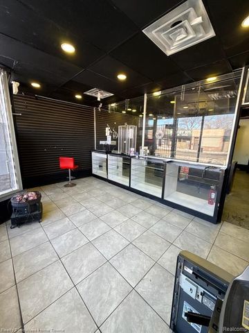 12834 E 7 Mile Road, Detroit, MI 48205