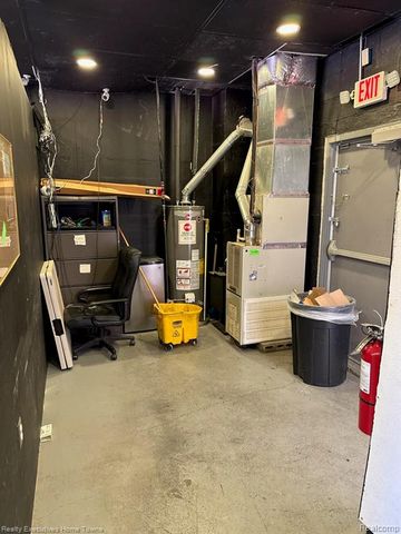 12834 E 7 Mile Road, Detroit, MI 48205