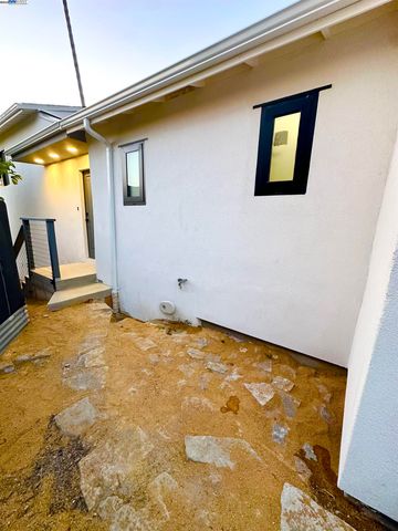 2930 PARKER AVE, Oakland, CA 94605