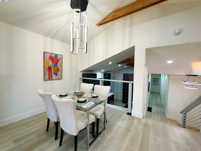 2930 PARKER AVE, Oakland, CA 94605