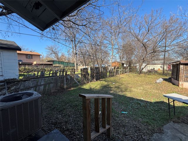 3717 Childress Street, Fort Worth, TX 76119