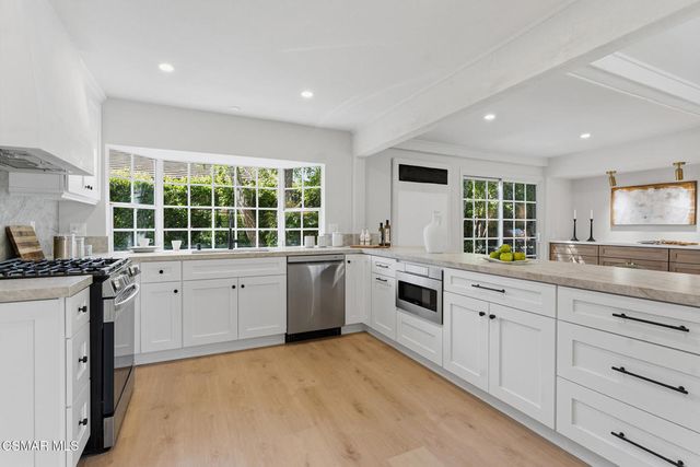 3072 Sierra Drive, Westlake Village, CA 91362