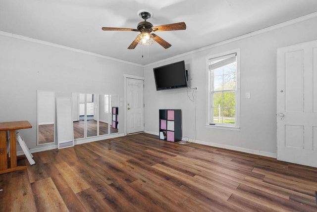 405 E Centerway, Janesville, WI 53545