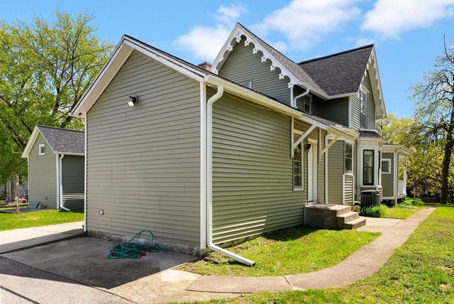 405 E Centerway, Janesville, WI 53545