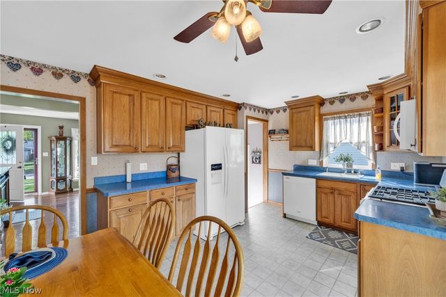 746 N Elmwood Avenue, Wickliffe, OH 44092
