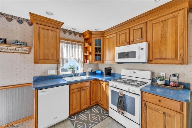 746 N Elmwood Avenue, Wickliffe, OH 44092