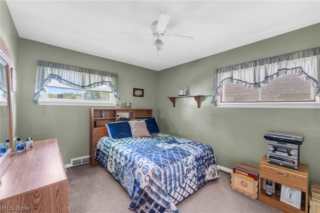 746 N Elmwood Avenue, Wickliffe, OH 44092