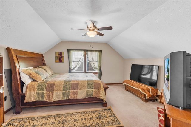 746 N Elmwood Avenue, Wickliffe, OH 44092