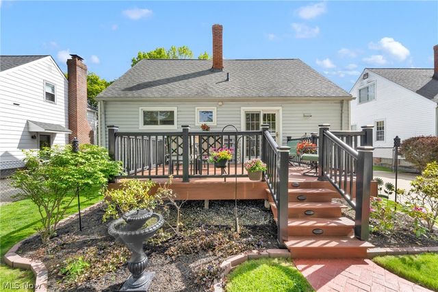 746 N Elmwood Avenue, Wickliffe, OH 44092