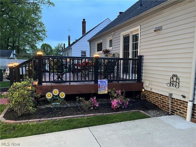746 N Elmwood Avenue, Wickliffe, OH 44092