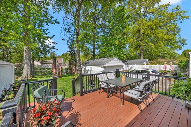 746 N Elmwood Avenue, Wickliffe, OH 44092
