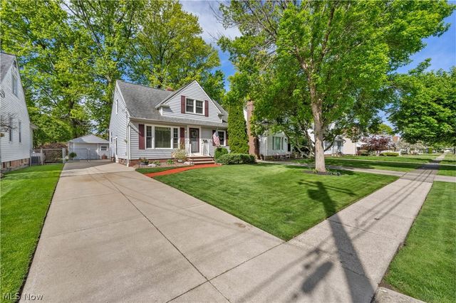 746 N Elmwood Avenue, Wickliffe, OH 44092