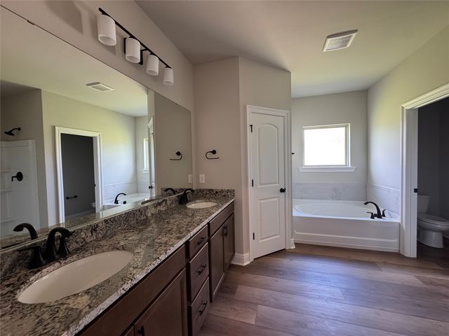 818 Venecia, Bossier City, LA 71111