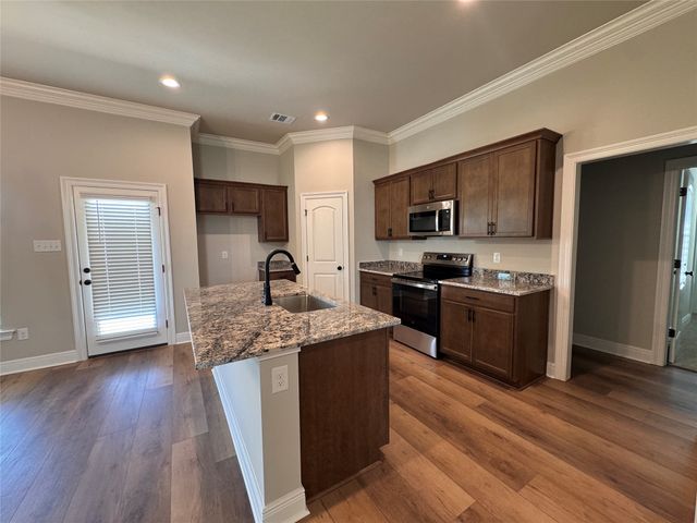 818 Venecia, Bossier City, LA 71111
