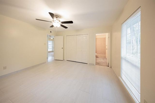 49 Blue Fox Road, The Woodlands, TX 77380