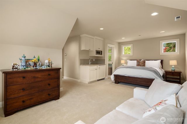 9 Diamond S Ranch, Bellevue, WA 98004