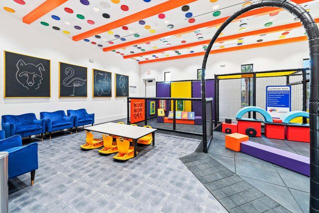 8227 Oceanus Drive, Boca Raton, FL 33496