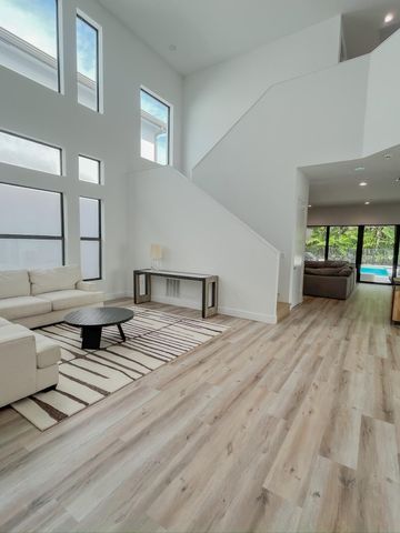 8227 Oceanus Drive, Boca Raton, FL 33496