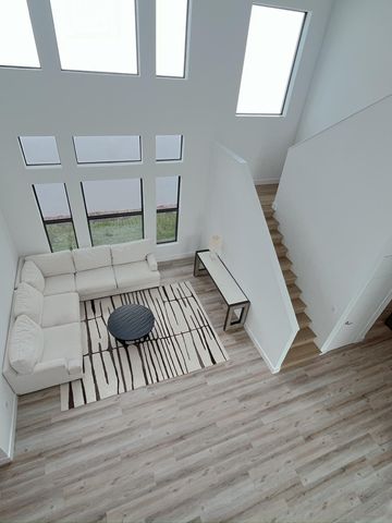 8227 Oceanus Drive, Boca Raton, FL 33496