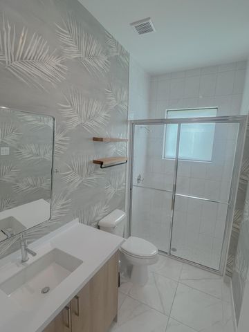 8227 Oceanus Drive, Boca Raton, FL 33496