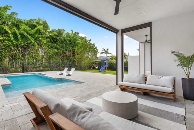 8227 Oceanus Drive, Boca Raton, FL 33496