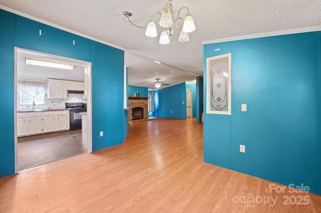 6776 Cobb Place, Connelly Springs, NC 28612