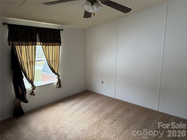 6776 Cobbs Place, Connelly Springs, NC 28612