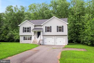 216 MINUTE MAN DR, Ruther Glen, VA 22546
