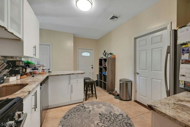14 Wheeler St, Montclair Twp., NJ 07042