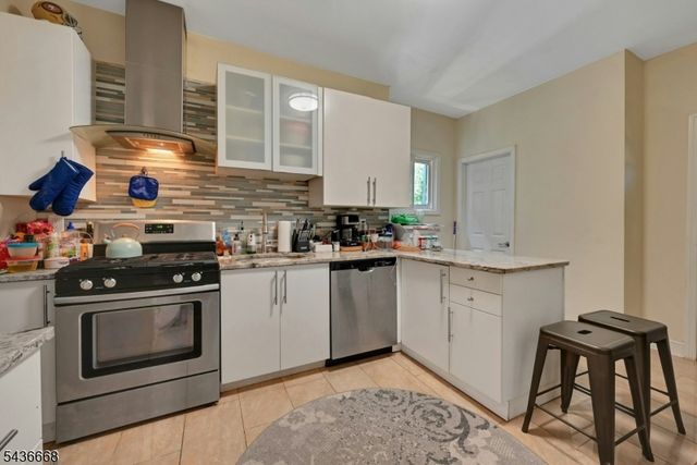 14 Wheeler St, Montclair Twp., NJ 07042