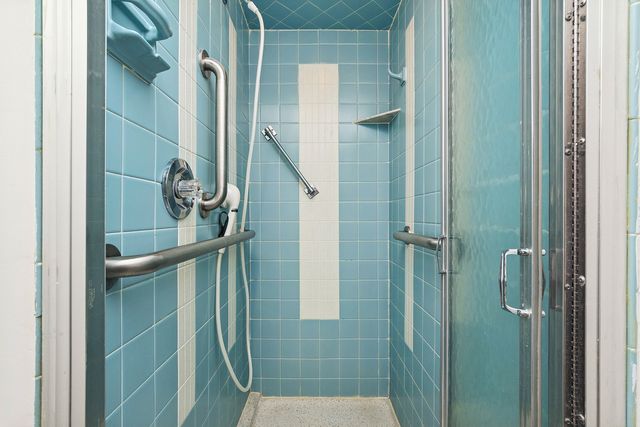 3001 Heritage Drive 106, Joliet, IL 60435