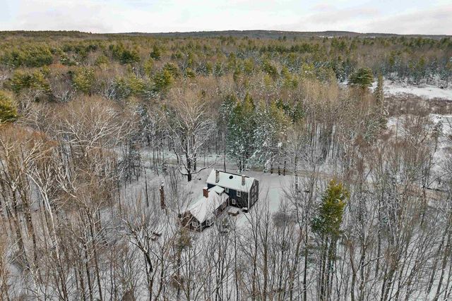 289 Currier Road, Deerfield, NH 03034