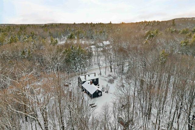 289 Currier Road, Deerfield, NH 03034