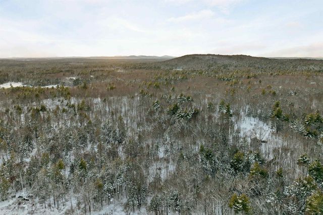 289 Currier Road, Deerfield, NH 03034