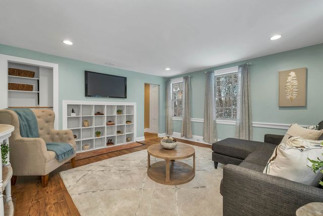 289 Currier Road, Deerfield, NH 03034