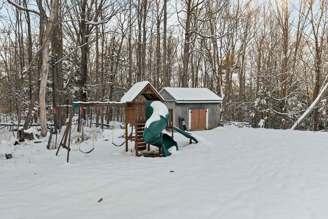 289 Currier Road, Deerfield, NH 03034