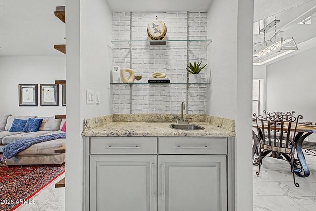 10593 E FANFOL Lane, Scottsdale, AZ 85258