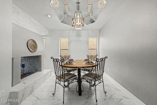 10593 E FANFOL Lane, Scottsdale, AZ 85258