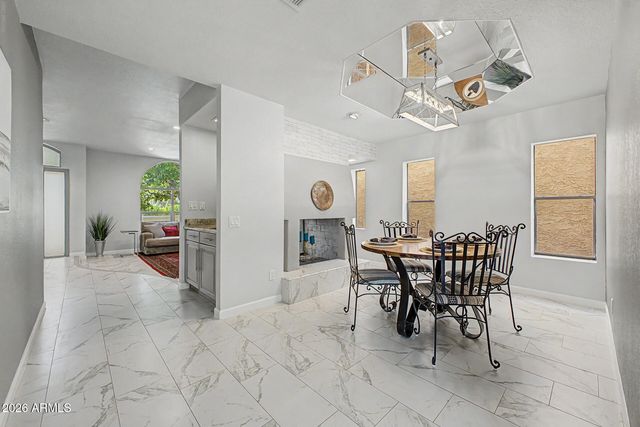 10593 E FANFOL Lane, Scottsdale, AZ 85258