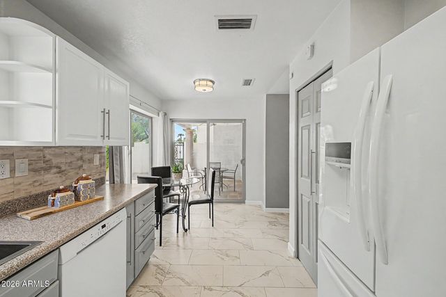 10593 E FANFOL Lane, Scottsdale, AZ 85258