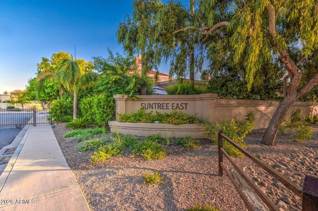 10593 E FANFOL Lane, Scottsdale, AZ 85258