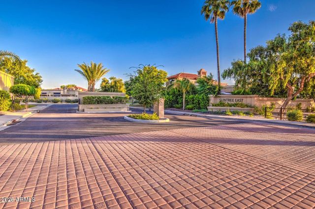 10593 E FANFOL Lane, Scottsdale, AZ 85258