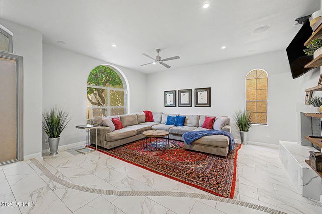 10593 E FANFOL Lane, Scottsdale, AZ 85258