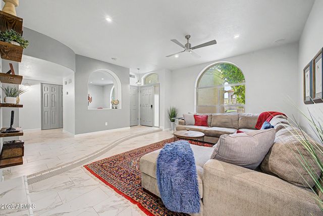 10593 E FANFOL Lane, Scottsdale, AZ 85258