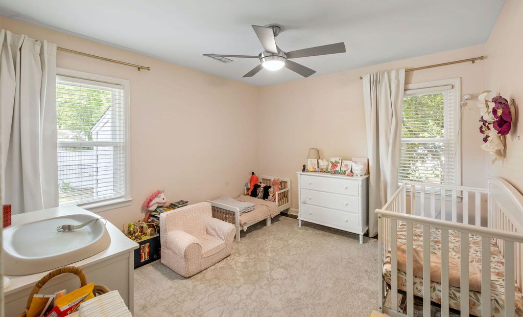 Image 13 of property listing at 1176 Winborn Drive, Charleston, SC 29412