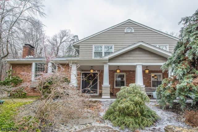 24 Brookvale Rd, Kinnelon Boro, NJ 07405